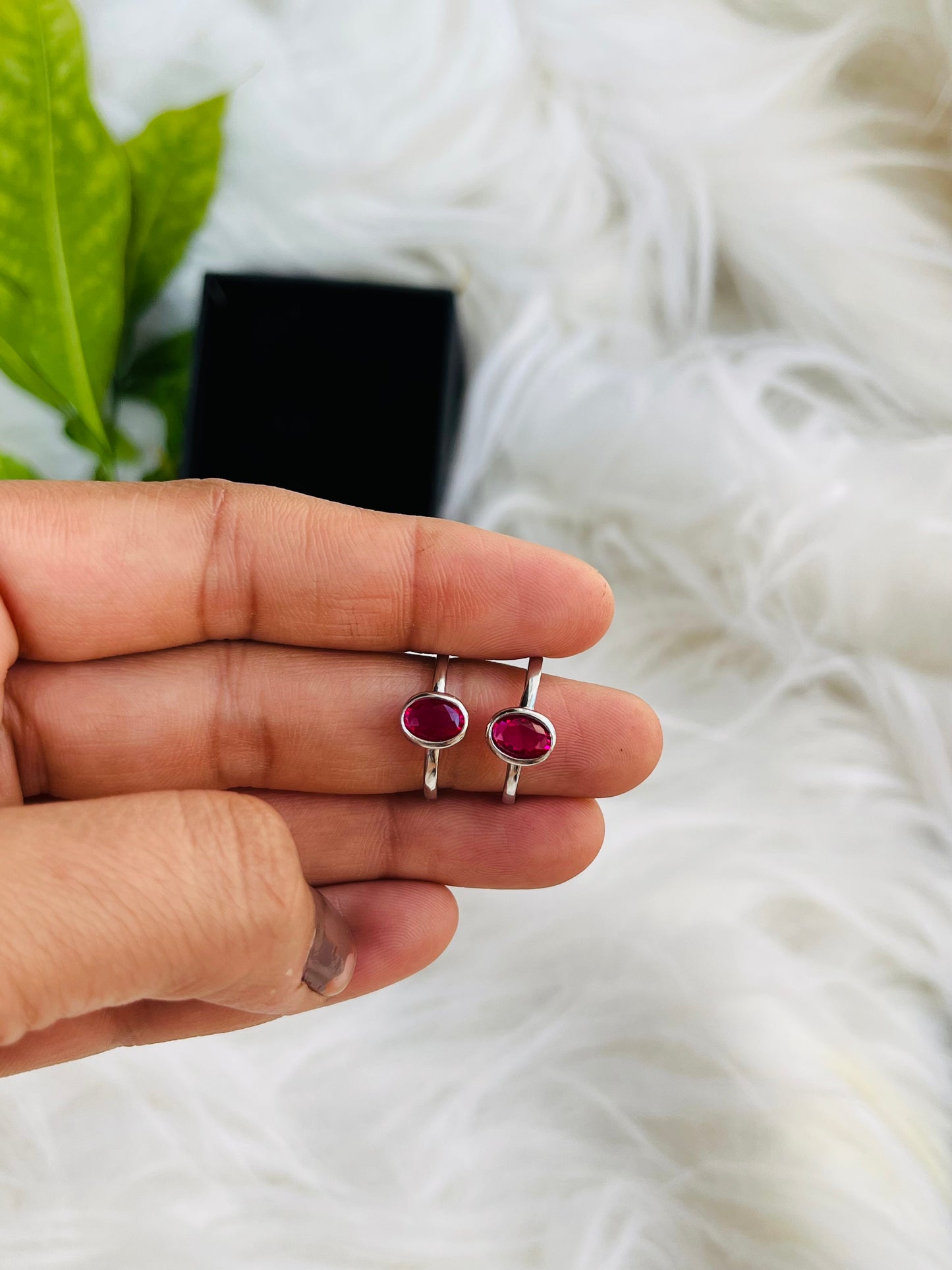 Red Oval Silver Toe Ring | 925 Silver Hallmarked Adjustable Bichhiya